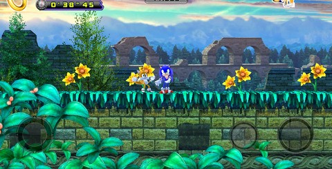 A comparison of Sonic the Hedgehog Episode 2 and NOVA 3 running on iPad mini (top) and Google Nexus 7 (bottom). The iPad screen is significantly bigger, but note how the image opens out on the Nexus. It's like comparing a widescreen movie to a pan and scan equivalent.