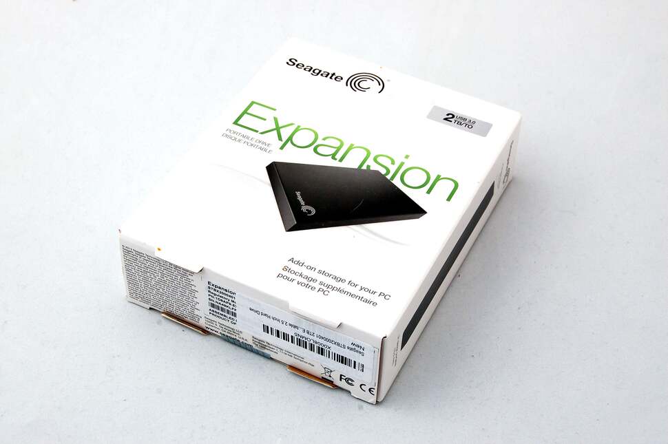 Most of the 'passport' style USB 3.0 hard drives on the market contain 2.5-inch laptop drives. However, this Seagate Expansion uses a drive that's 9mm in height - perfect for PS4