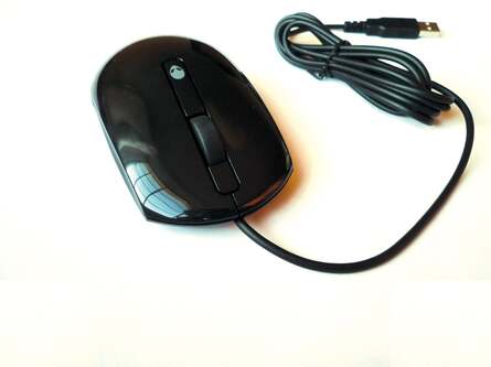 The bundled keyboard and mouse are responsive enough for FPS titles, and feel like appropriate extras for a package which sets out to invite the uninitiated PC gamer, though for a computer aiming to replace the consoles, we're surprised at the omission of a wireless pad.