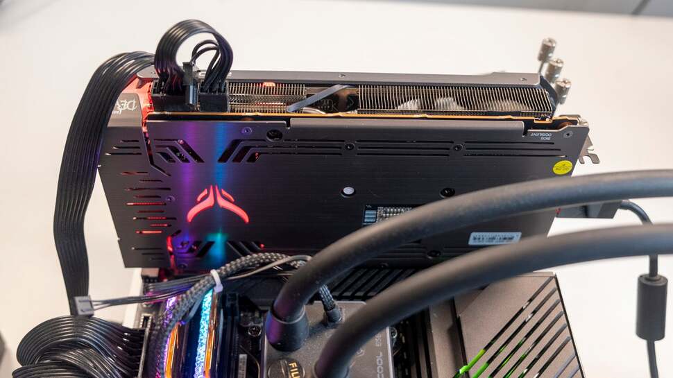 The RX 6600 XT Red Devil on the test bench