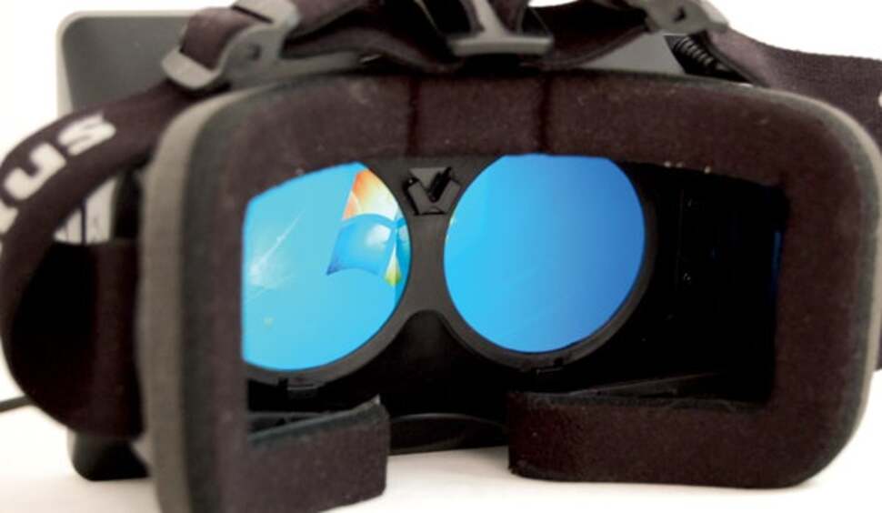 The Rift without its immersion-producing lenses, running a simple Windows 7 desktop. The 1280x800 screen is the exact same display used by the Google Nexus 7.