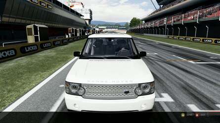 On a general level, lighting is significantly improved over Forza Motorsport 3, but there are situations where the new technique results in both black and white crush.