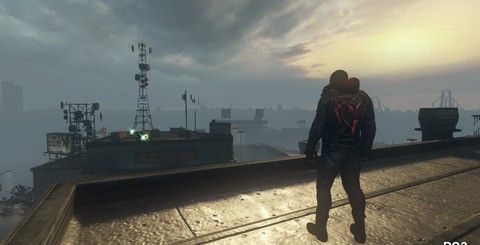 The light blurring caused by the PS3's lower quality FXAA has an impact on texture clarity, making the 360 look sharper overall. The upsides to this are that both aliasing and the filtering artifact on walls are reduced more effectively, meaning the PS3 version can be easier on the eyes at points.