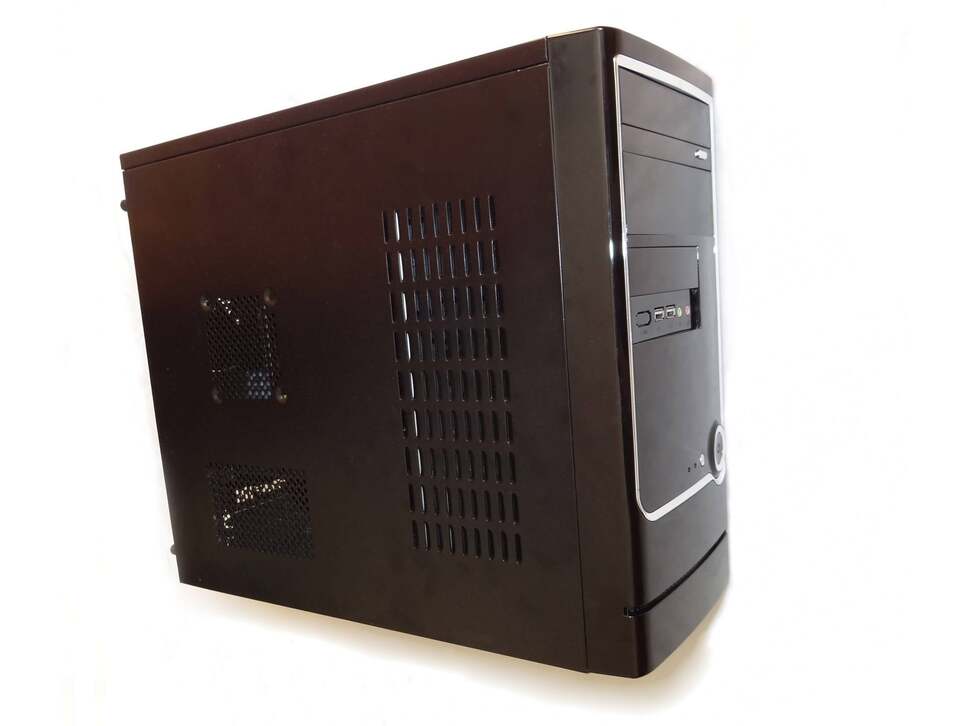 Another shot from the side. It's thinner and shorter than most ATX cases, and the use of thin metal plating makes it fairly lightweight as well