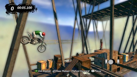 The original Trials HD had no anti-aliasing - and it wasn't really needed owing to the muted colour schemes, 60Hz refresh and post-processing effects. The much brighter sequel with higher contrast practically demanded it, so RedLynx cooked up its own adapted implementation of FXAA.