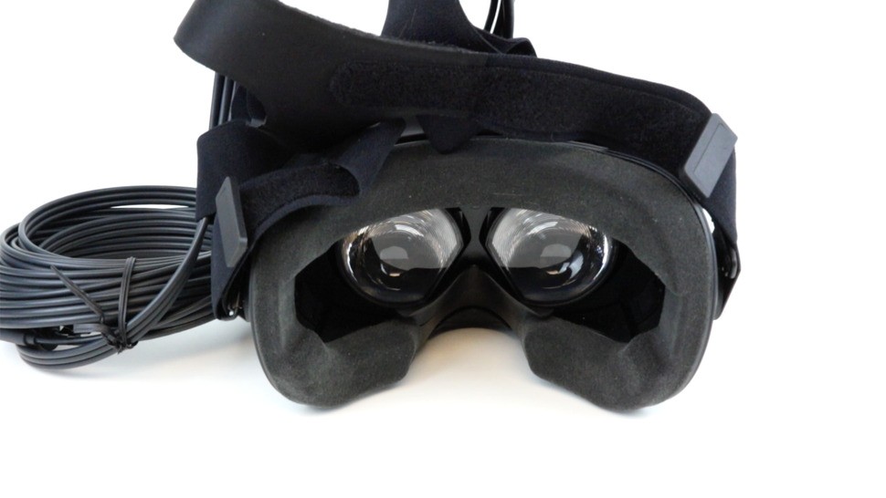 Vive uses two 1080x1200 displays, just like the Rift. The screen-door effect is more noticeable but field of view is wider