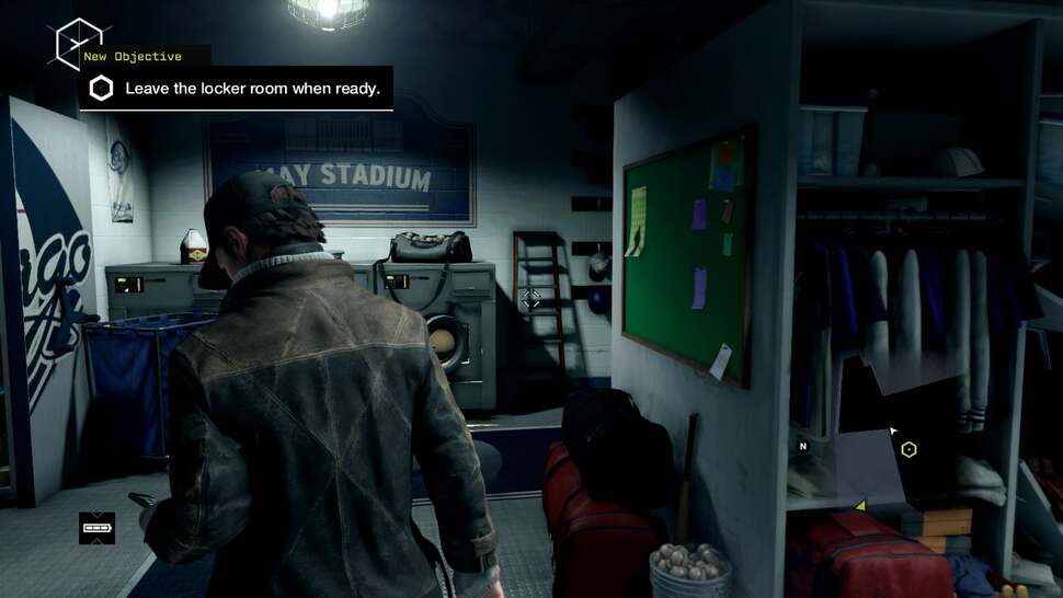 At its best, Watch Dogs' shadows carry a sleazy neo-Noir mood, complete with Ubisoft's own method of ambient occlusion on PS4. The effect is a touch heavy-handed though, with the shade cutting detail in some interior areas