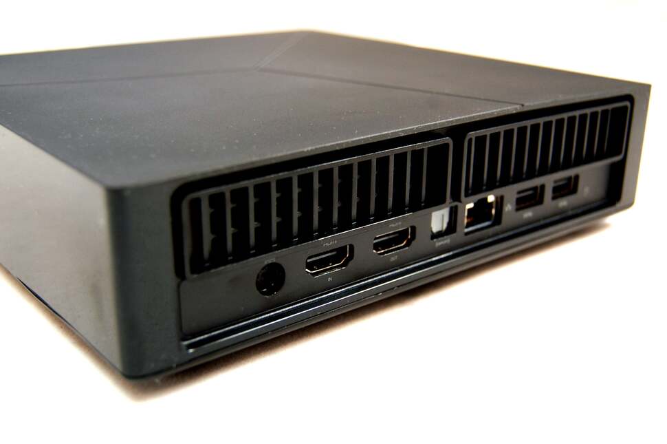 The rear panel. From left to right we have the PSU input, HDMI in, HDMI out, Toslink audio, gigabit internet and two USB 3.0 ports