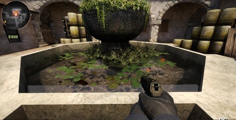 Other PC enhancements include a more impressive motion blur implementation (top) and superior water shaders and reflections work (bottom).