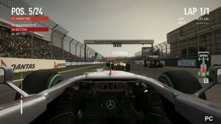 The higher-precision framebuffer on PC manifests in subtle ways - here the lighting on the bonnet isn't washed out as it is on console.