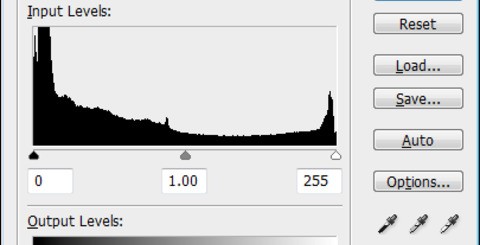 Photoshop colour level histograms offer up some clues as to what is going wrong. The two top histograms are from the NXE shot (left) and the new dash picture (right). This seems to show a standard limited vs. full range RGB comparison. However, the bottom shots taken from tests using our Skyrim timelapse in h.264 format seem to show a larger skew.