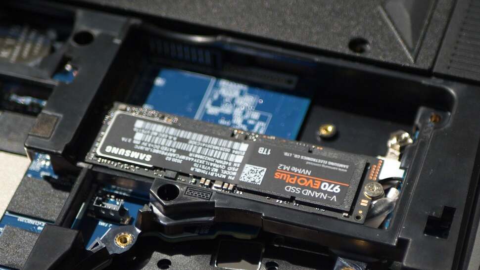 There are two NVMe slots - one of them here is occupied with a fast Samsung 970 Evo Plus 1TB SSD