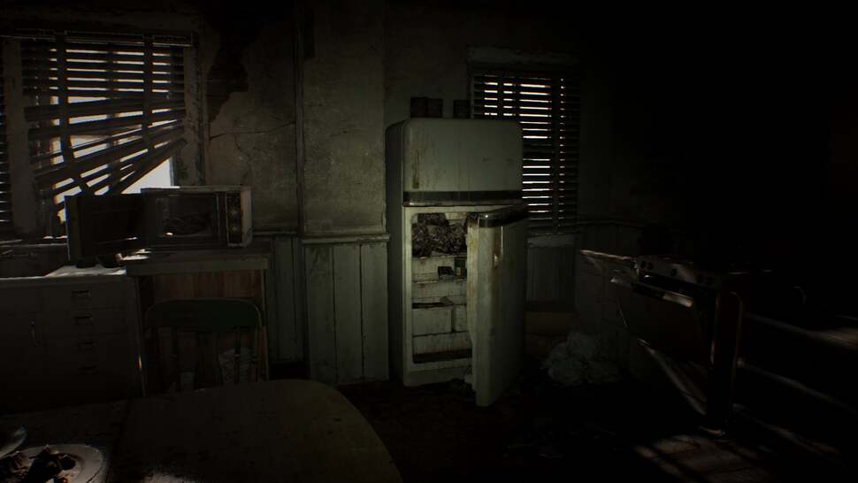 Chromatic aberration is permanently enabled across the edge of the screen, and gives the presentation a softer more unrefined look