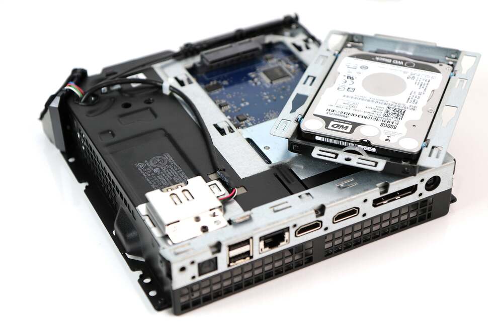 We opened the HDD bay up to take a look - that's a Western Digital Black 500GB 7200rpm drive