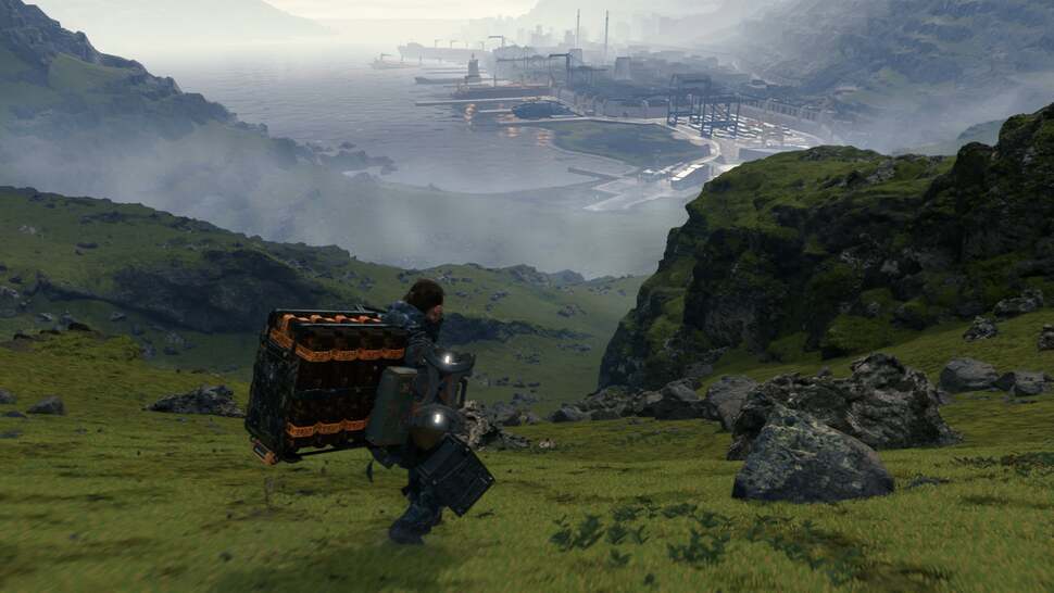 Death Stranding focuses on creating a huge sense of scale and its mountains tie directly into the movement and physics systems. Motion blur helps improve overall fluidity as you run down hills like this