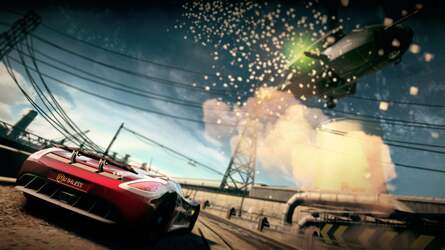 Split/Second's level one Power Plays in action. Track-based scenery is detonated in order to damage or destroy your opponents. This is the game's unique selling point and also the element causing the main technical challenges to David Jefferies and his team.