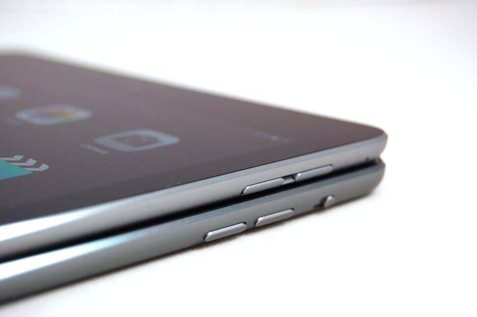 Overall form factor is a match with last year's Air - mute switch and depth aside