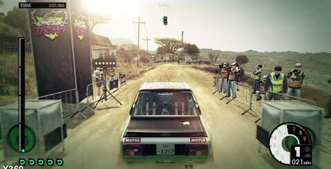 Aside from differences in anti-aliasing, gamma balance, foliage and the size of the borders (!) on replays and cut-scenes, Codemasters has produced a very similar looking game on both platforms.