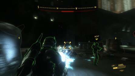 Master Chief used flashlights to see in the dark in his trio of adventures, while Reach implements the series' first proper night vision mode (left). It's a more refined, impressive solution compared to the visor mode we saw in ODST (right)