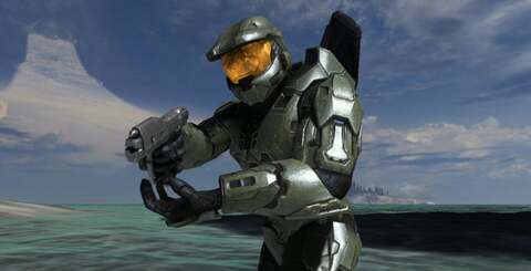 Reach on the left, Halo 3 on the right. Increased polygon counts and refined art and lighting can make both subtle and spectacular improvements to the image quality of the game.