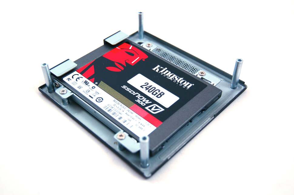Flipping over the lid, you see the mounting area for a 2.5-inch hard drive - or, as in this case, an SSD