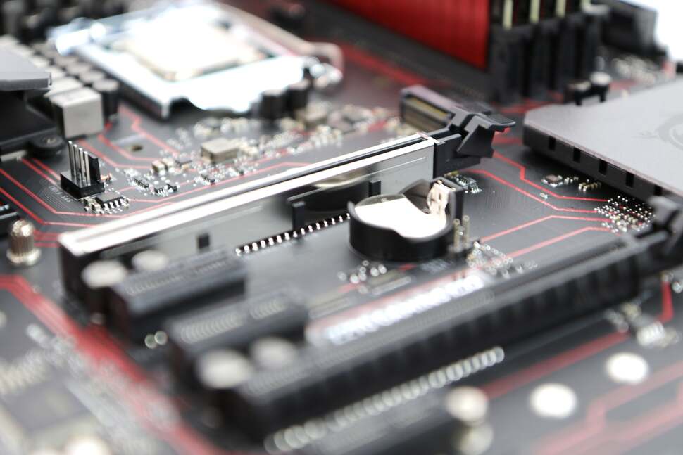 The board supports CrossFire (but not SLI) for multi-GPU, and the main PCIe slot gets additional 'armour'-style protection
