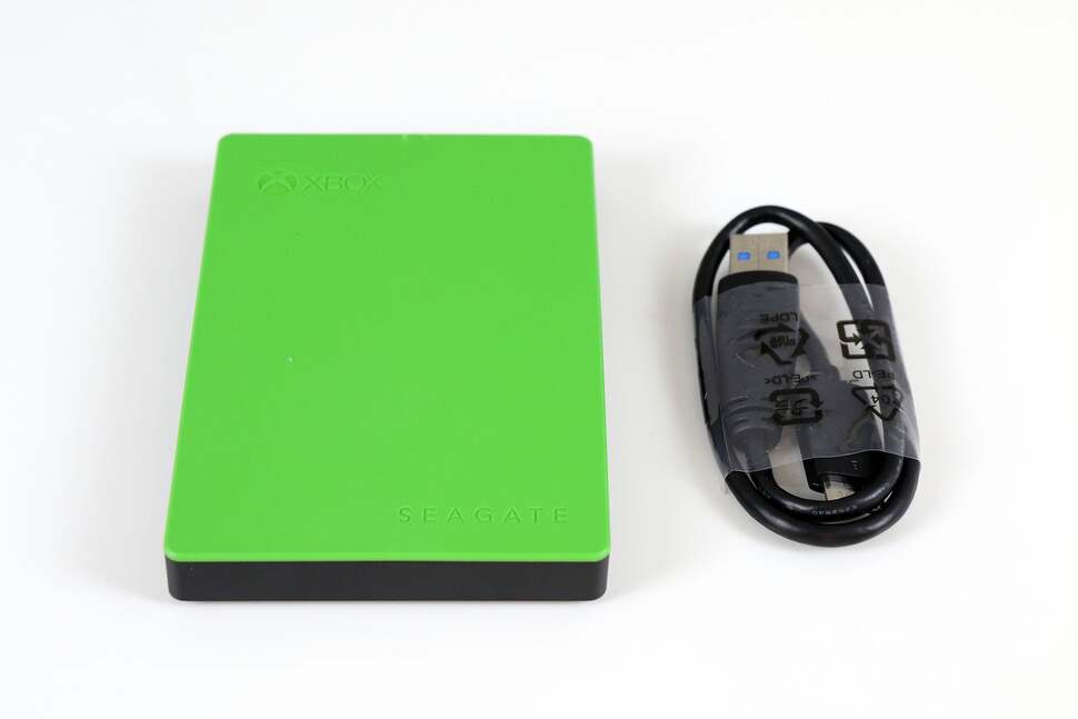 However, inside, the kit remains much the same - the 'passport' drive itself, along with a standard USB 3.0 cable