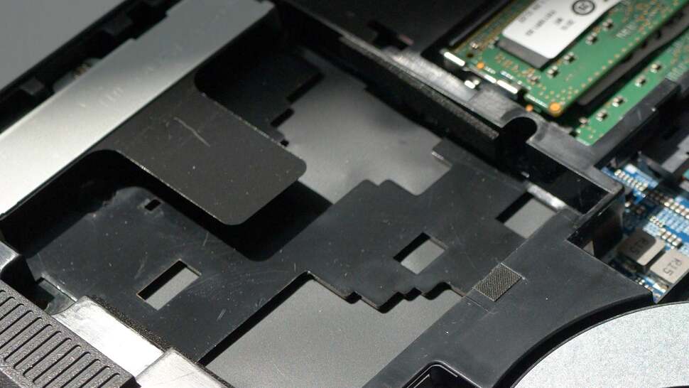 Fancy more storage? There's an empty SATA bay for you to play with