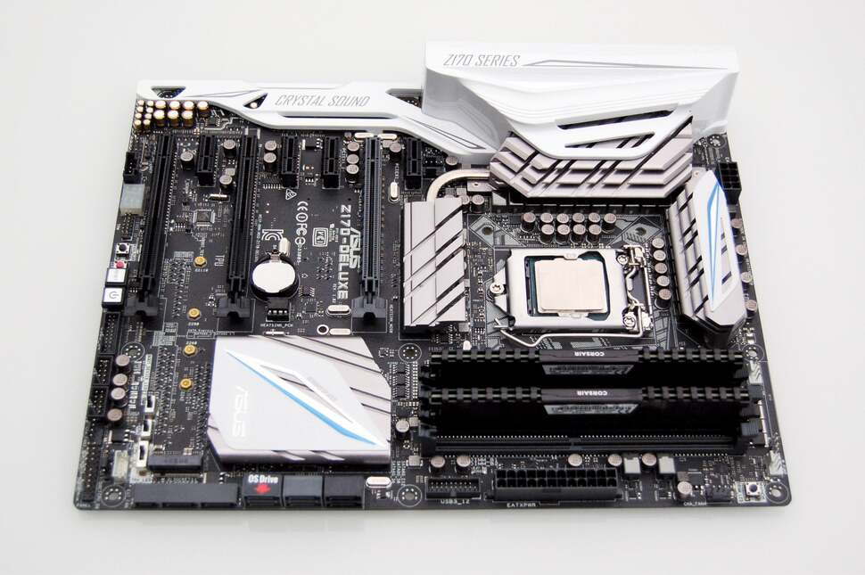An overview of the Asus Z170 deluxe motherboard, paired with the Core i5 6600K and Corsair DDR4 memory