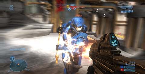 Motion blur plays an important part of Reach's visual make-up, and Bungie has opted for an implementation that looks good and operates on a per-object basis for the highest level of realism (top), with excellent camera blur too (bottom).