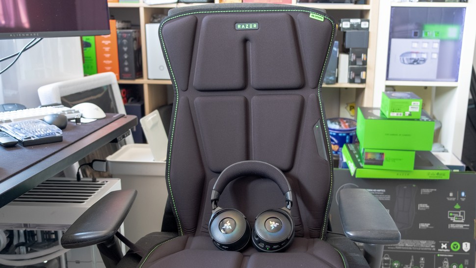 Razer Freyja and Razer Kraken V4 Pro