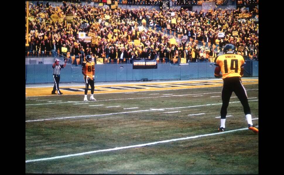 Colour accuracy on the GT1080 is decent, with fairly natural skin tones after calibration in reference mode. However an under-saturated green causes grass to appear pale and muted, and slightly off hue secondary colours causes a few odd facial tones in c