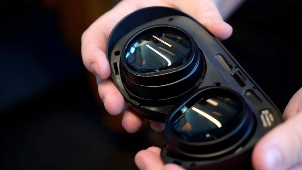 Steam Frame lenses