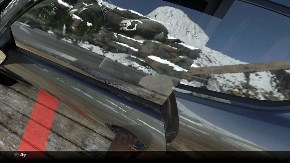 Reflections on the cars are rendered in low resolution. However, this is only noticeable during the pre-race car introduction