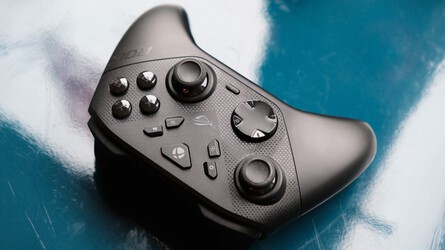 The Raikiri 2 has the same fine ROG Xbox texture as the Xbox Ally handhelds. Click to enlarge. 