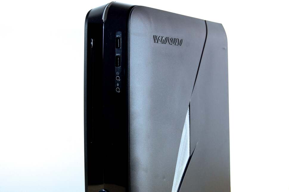 The Alienware X51 chassis remains our preferred small form factor PC casing for now. It's a little larger than a launch Xbox 360, but it's beautifully designed and works in both horizontal and vertical configurations - unlike Xbox One