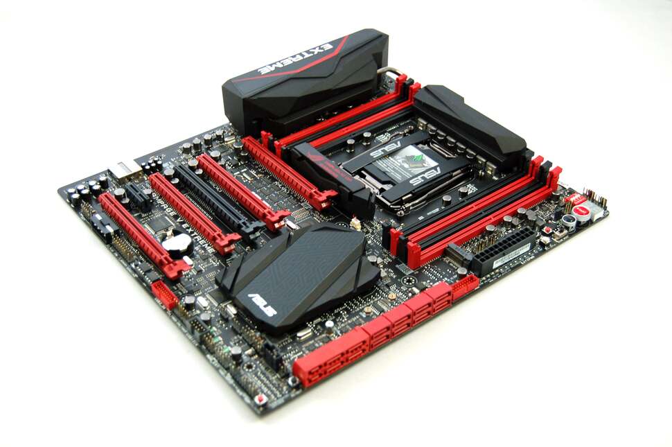 Our base platform is the Asus Rampage V Extreme motherboard, featuring state-of-the-art components and enhanced overclocking capabilities