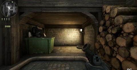 Curiously, in some places, we found texture quality to be lower than the console versions, which must surely be a bug (top). 1080p60 gameplay on PC is available on a range of hardware, as is the case with most Source titles (bottom).