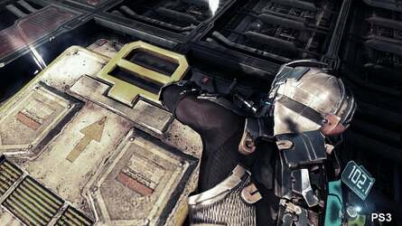 These two versions are very, very close indeed. Here we take a close-up look at some textures. Both games appear identical. Seriously impressive stuff.