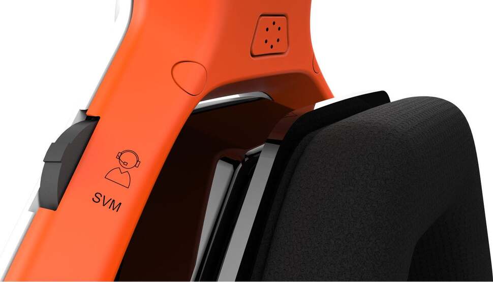 Volume controls are present on the headset for both gaming audio and voice chat.