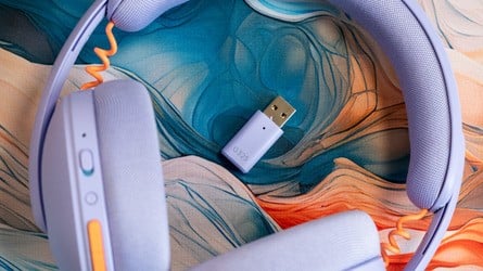 The G325 is incredibly flexible, making it trickier to damage - and sitting more nicely on your ears. The USB-A dongle isn't a good fit for handhelds like ROG Ally or Switch, but provides reliable wireless to a good distance. Click to enlarge. 
