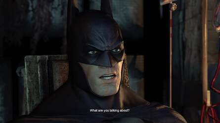 The cut-scenes in Arkham City (left) offer up some impressive graphical improvements over the in-game assets (right). It looks like the cinematics have been captured: are we seeing a preview of the kind of enhancements we can expect from the PC version? Or are they just dumps from the Unreal Editor?