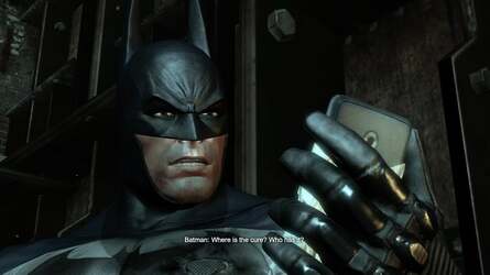 The cut-scenes in Arkham City (left) offer up some impressive graphical improvements over the in-game assets (right). It looks like the cinematics have been captured: are we seeing a preview of the kind of enhancements we can expect from the PC version? Or are they just dumps from the Unreal Editor?