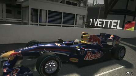 The 360's 4x MSAA makes for a sharp and pristine look, whereas quincunx on PS3 blurs the image and isn't quite so impressive.