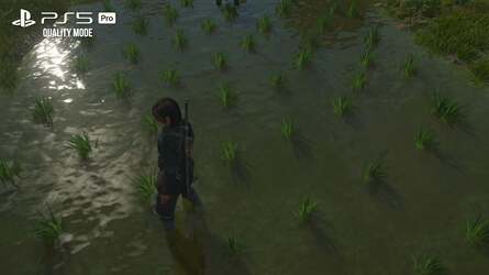 Skinned objects like the NPC at the top of these shots don't persist as reflections when they're off-screen, even in the PS5 Pro's quality mode. Left: NPC visible, reflection visible. Right: NPC nearly hidden, no reflection.