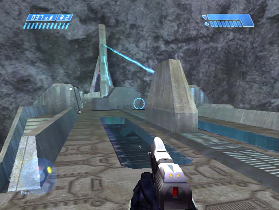 Looks familiar? Players crossed bridges looking like this several times during the Halo campaign - Bungie mixed things up by spicing up variety in enemy encounters to ensure players didn't get too bored. The trick wore out somewhat on The Library level.