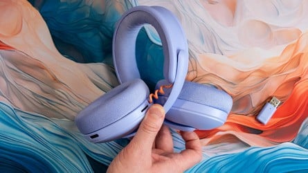 The G325 is incredibly flexible, making it trickier to damage - and sitting more nicely on your ears. The USB-A dongle isn't a good fit for handhelds like ROG Ally or Switch, but provides reliable wireless to a good distance. Click to enlarge. 