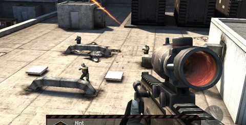 Gameloft's Modern Combat 3 and Firemint's Real Racing 2 HD are 3D games that have been upgraded with full 2048x1536 Retina display support. Here you see how they look compared to the iPad 2 versions of the same game.