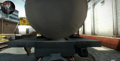 The PC version allows you to dial up numerous quality tweakables, including texture filtering (top), while lighting effects in general enjoy a higher precision implementation.