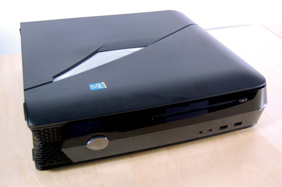 The Alienware X51 chassis remains our preferred small form factor PC casing for now. It's a little larger than a launch Xbox 360, but it's beautifully designed and works in both horizontal and vertical configurations - unlike Xbox One